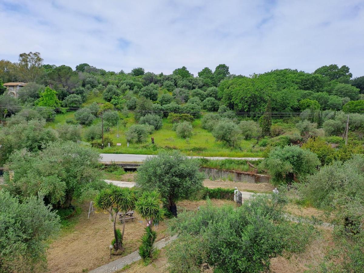 Evridiki Apartments Mesongi Luaran gambar