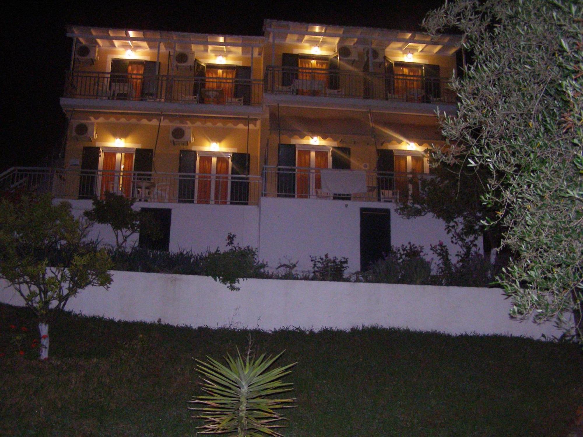 Evridiki Apartments Mesongi Luaran gambar
