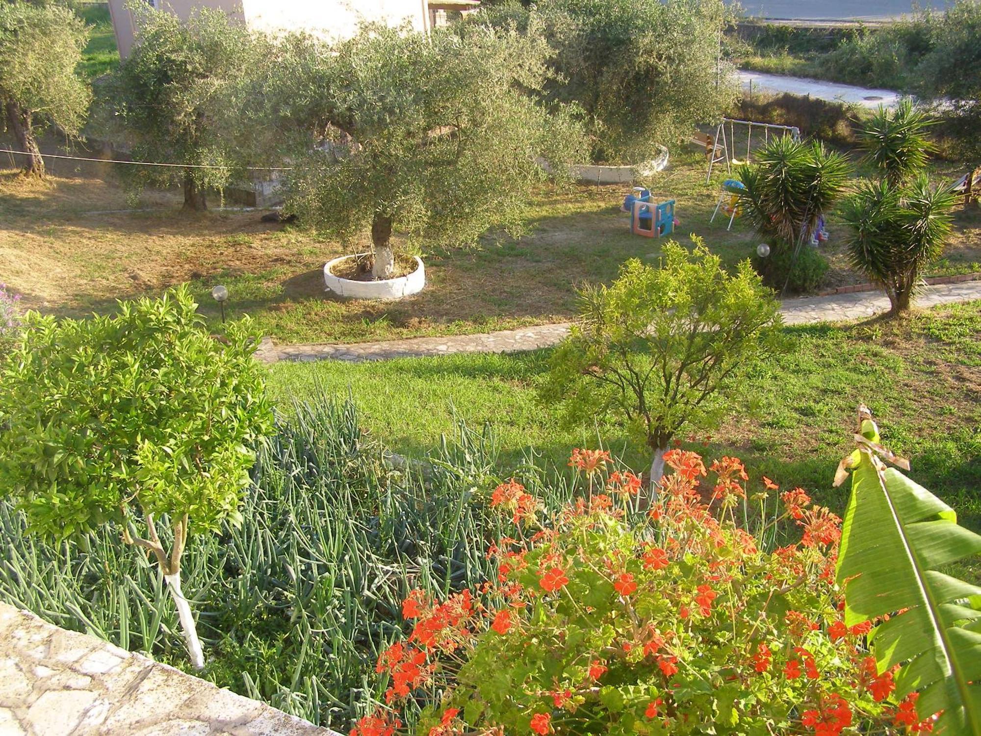 Evridiki Apartments Mesongi Luaran gambar