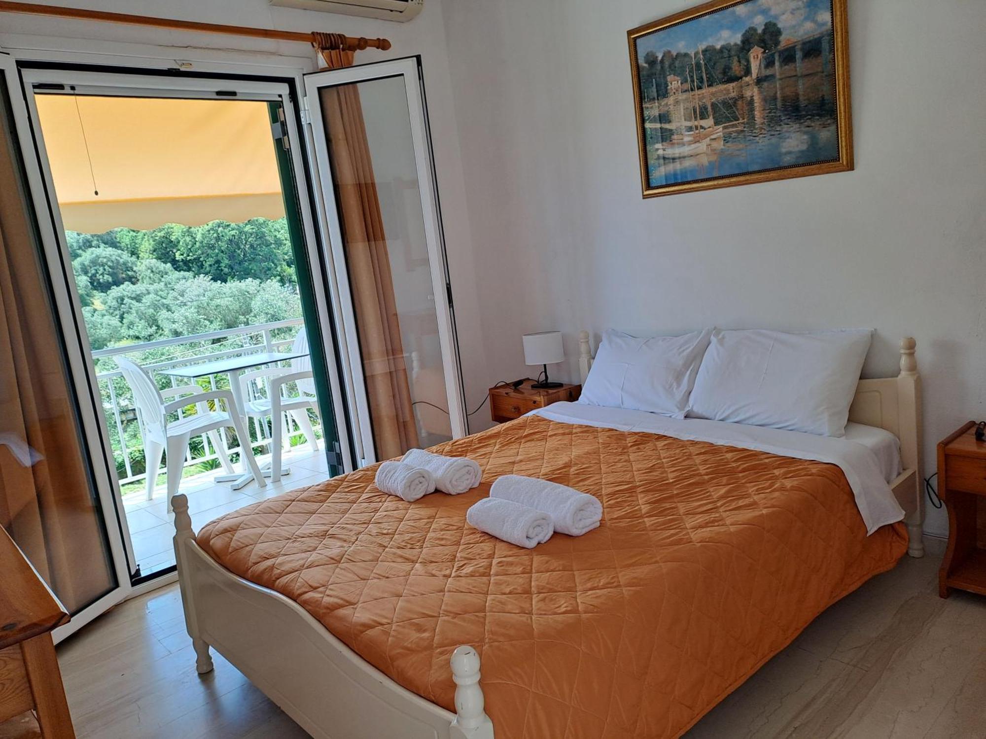 Evridiki Apartments Mesongi Luaran gambar