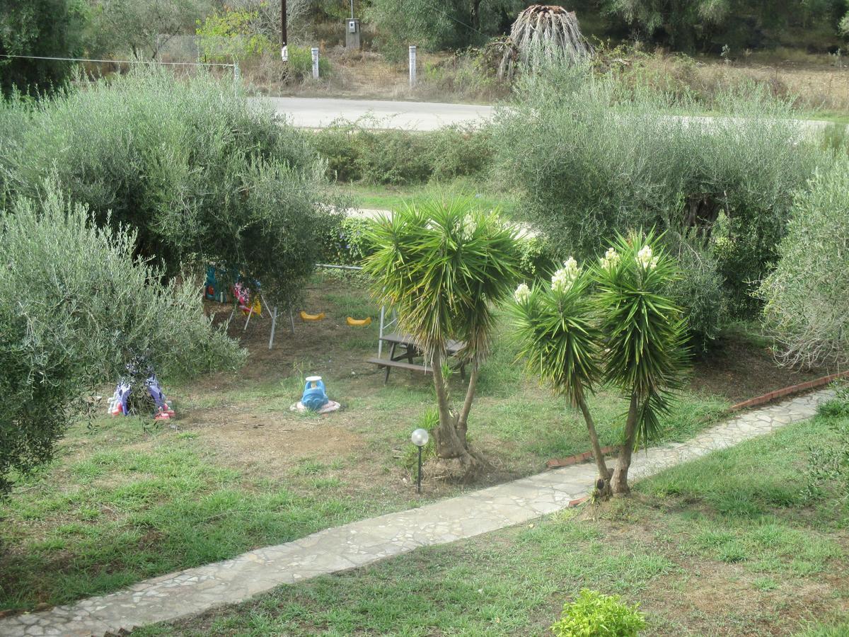Evridiki Apartments Mesongi Luaran gambar